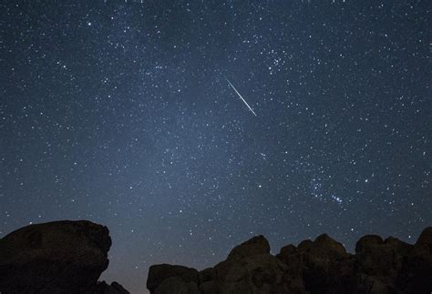 meteor shower last night pictures